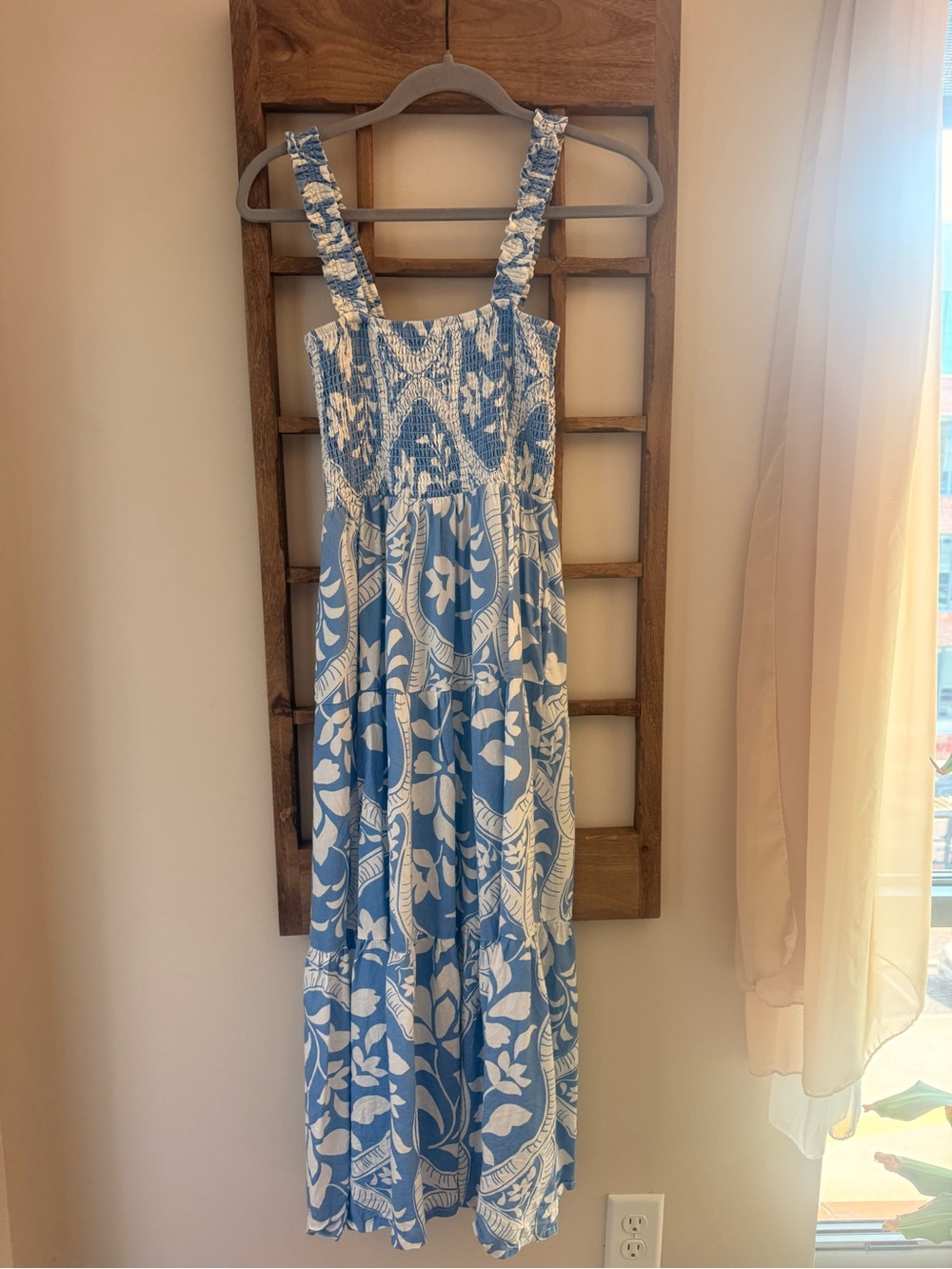 Marine Layer Blue and White Floral Maxi Dress - Picture 4 of 5